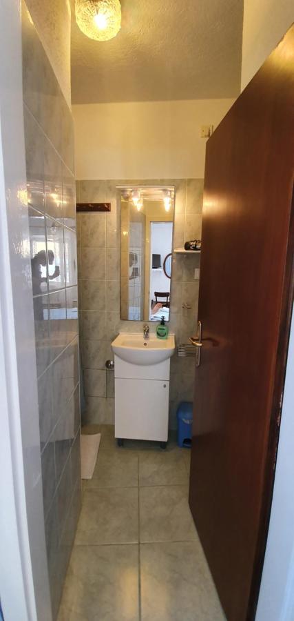 Apartments Juric - 1 A Studio Apartment With A View Hvar Town Exterior foto