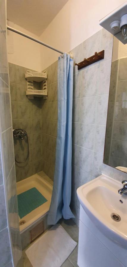 Apartments Juric - 1 A Studio Apartment With A View Hvar Town Exterior foto